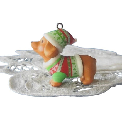2021 Dressed Up Dachshund Puppy Hallmark Ornament (Puppy) QXM8355