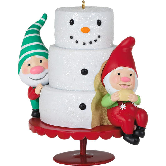 QXR9065 2021 Gnome For Christmas Image1