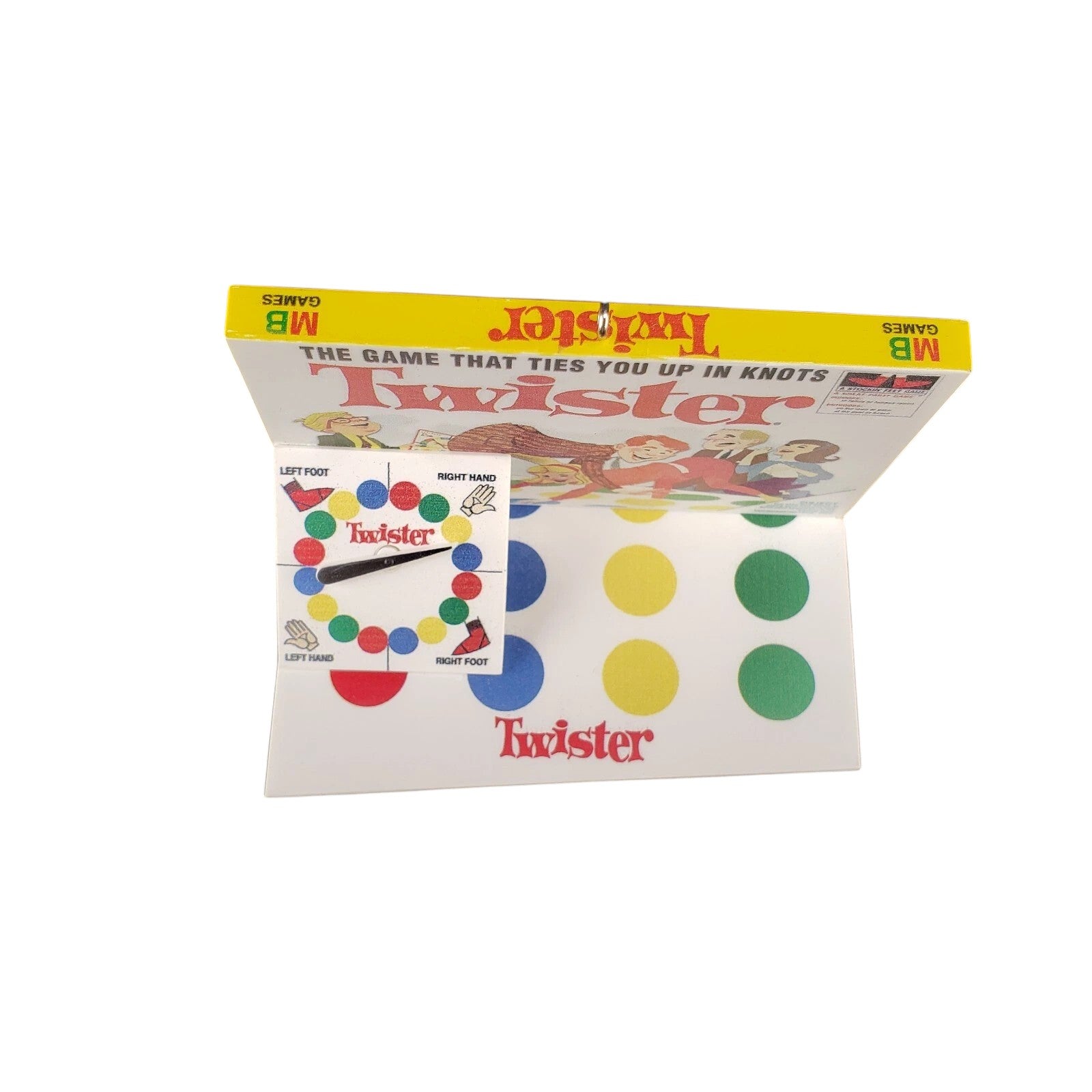 2021 Twister Family Game Night Hallmark Ornament (Family Game Night) QXR9292