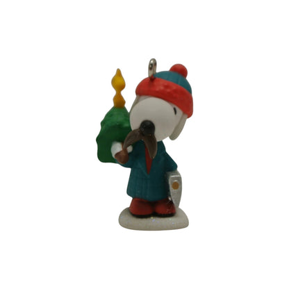 2021 Winter Fun With Snoopy Hallmark Ornament (Winter Fun with Snoopy) QXM8252 Image4