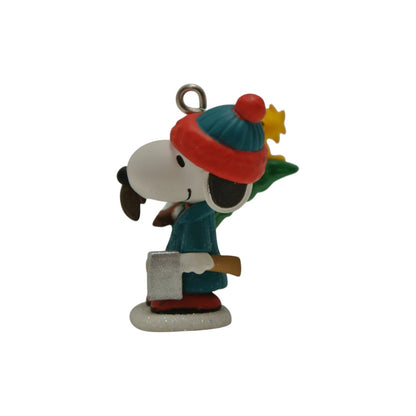 2021 Winter Fun With Snoopy Hallmark Ornament (Winter Fun with Snoopy) QXM8252 Image5