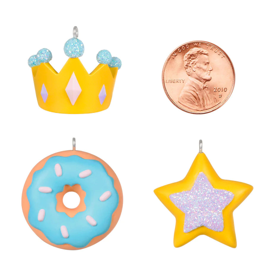 2022 A Few of My Favorite Things Hallmark Ornament (Star) QXM9393