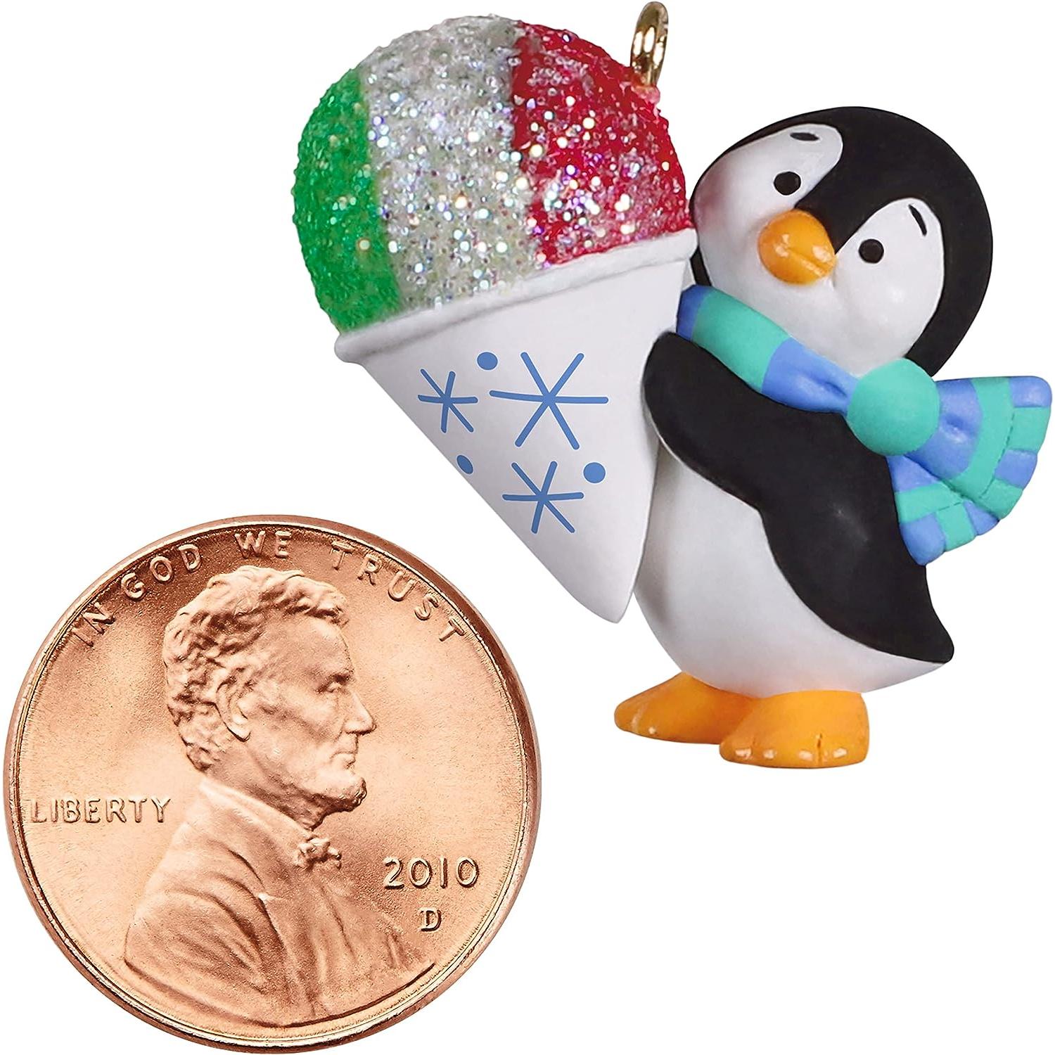 QXM9133 2022 A Snowy Treat (Petite Penguins) Image3