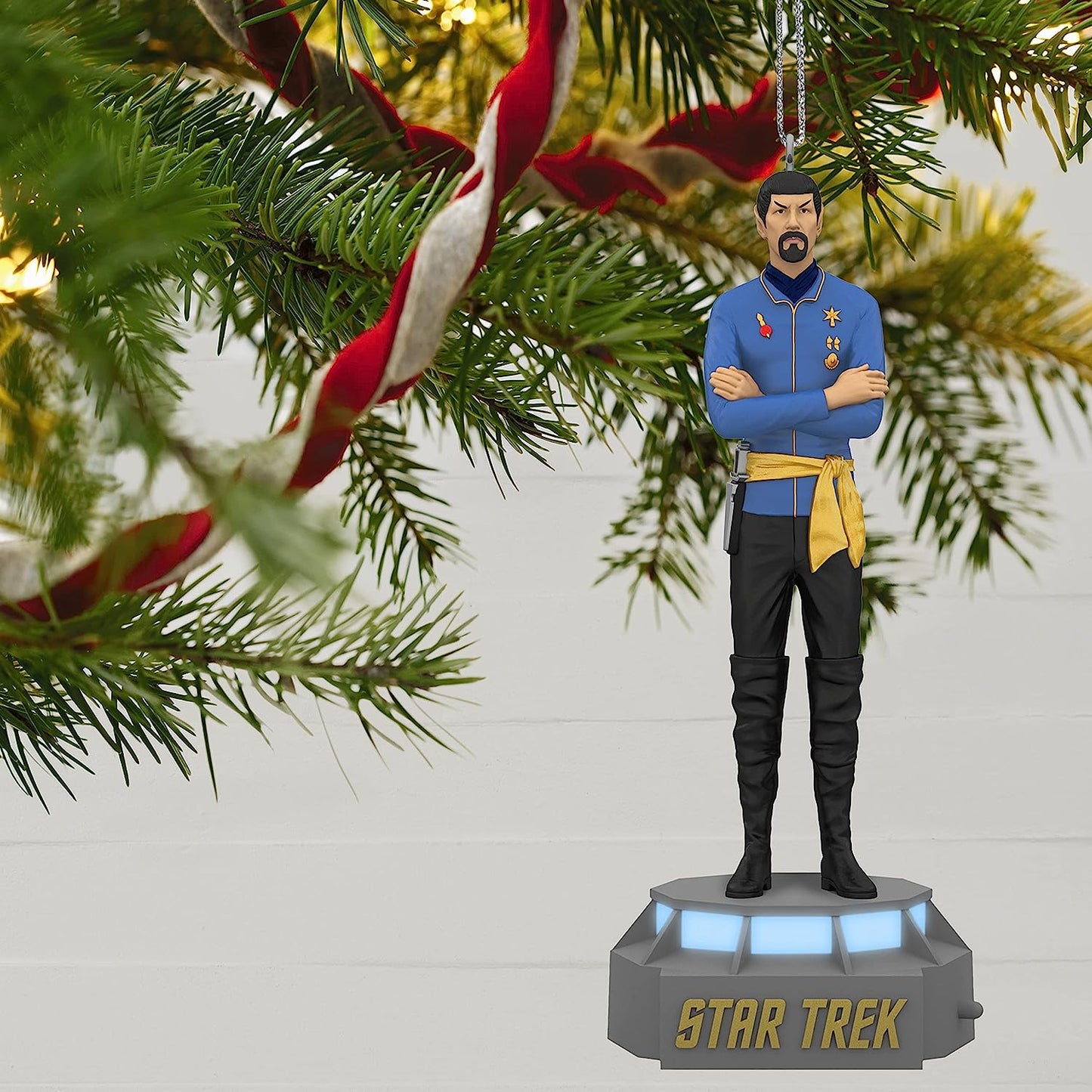 QXI7893 2022 First Officer Spock (Star Trek Mirror Mirror Collection) Image5