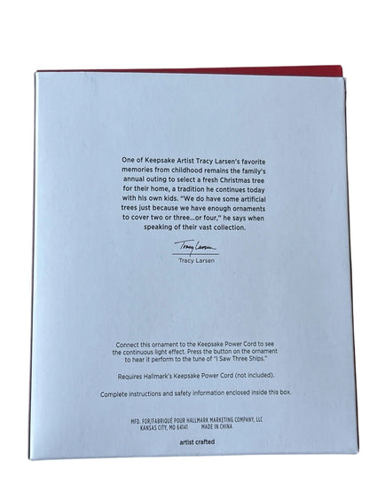 2022 Holiday Lighthouse Hallmark Ornament (Holiday Lighthouse) QXT4106