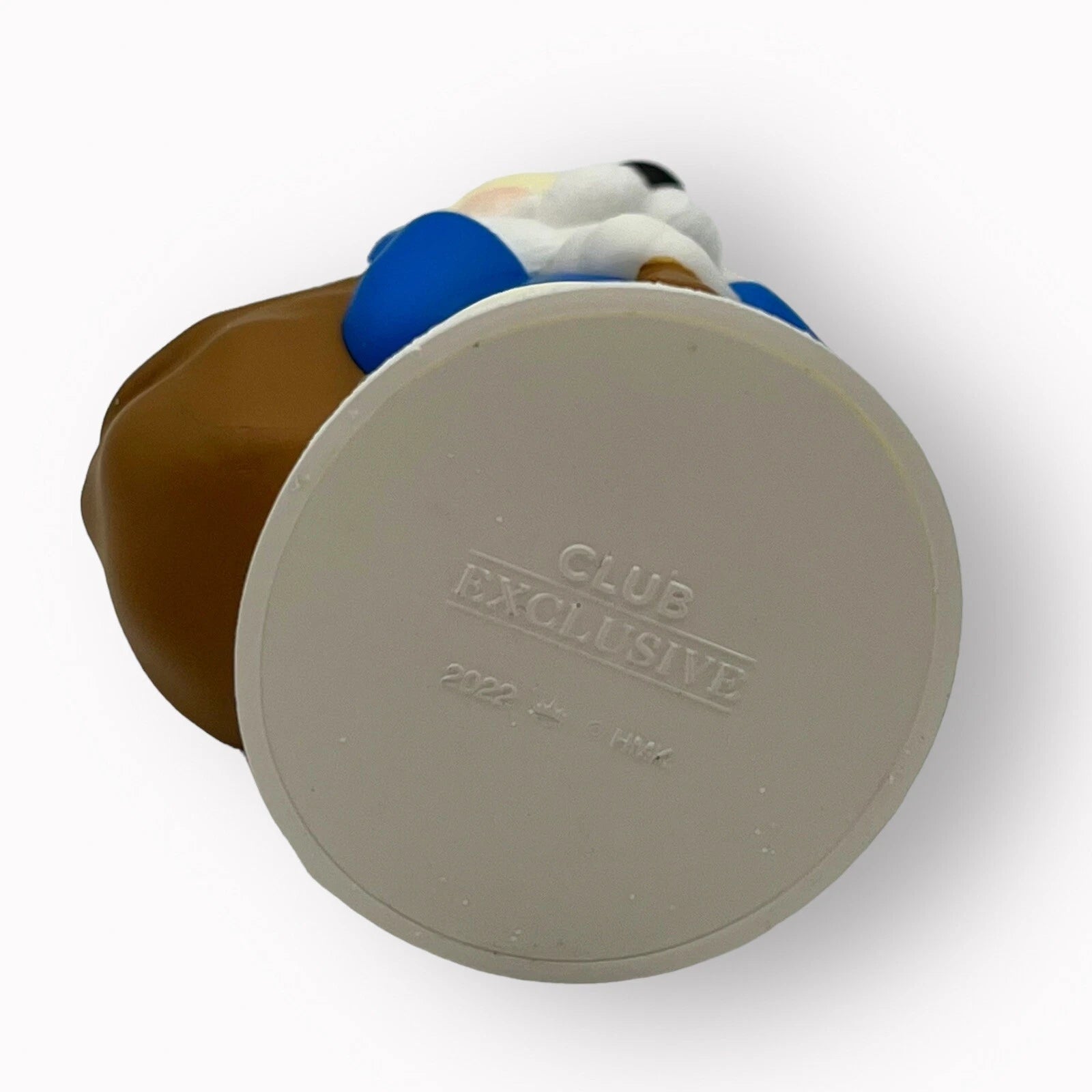 2022 Polar Bear Pal Hallmark Ornament (Polar Bear) QDB1006