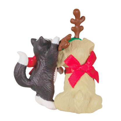 2022 Spruced-Up Pets Hallmark Ornament (Kitten) QXE3293