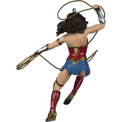 QXI7163 2022 Wonder Woman and The Lasso of Truth (Wonder Woman WW84) Image2