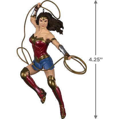 QXI7163 2022 Wonder Woman and The Lasso of Truth (Wonder Woman WW84) Image4