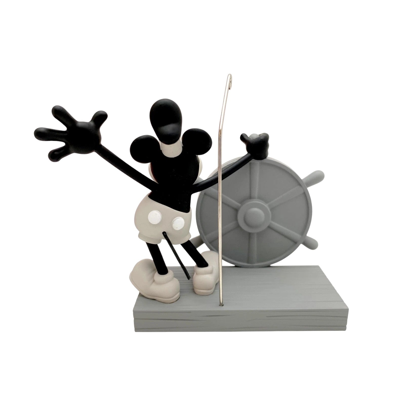 2022 Ahoy, There! Hallmark Ornament (Mickey Mouse & Friends) QHX3106