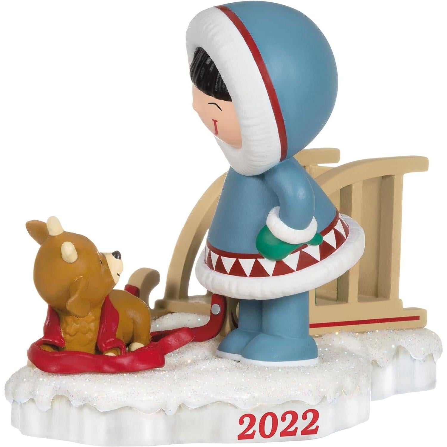 QXR9033 2022 Frosty Friends (Frosty Friends) Image1