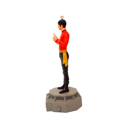 2022 Lieutenant Hikaru Sulu Hallmark Ornament (Star Trek) QXI7876 Image4
