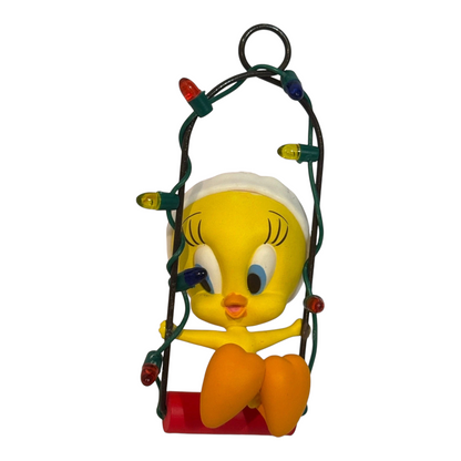 2022 Season's Gweetings Hallmark Ornament (Looney Tunes) QXI7076