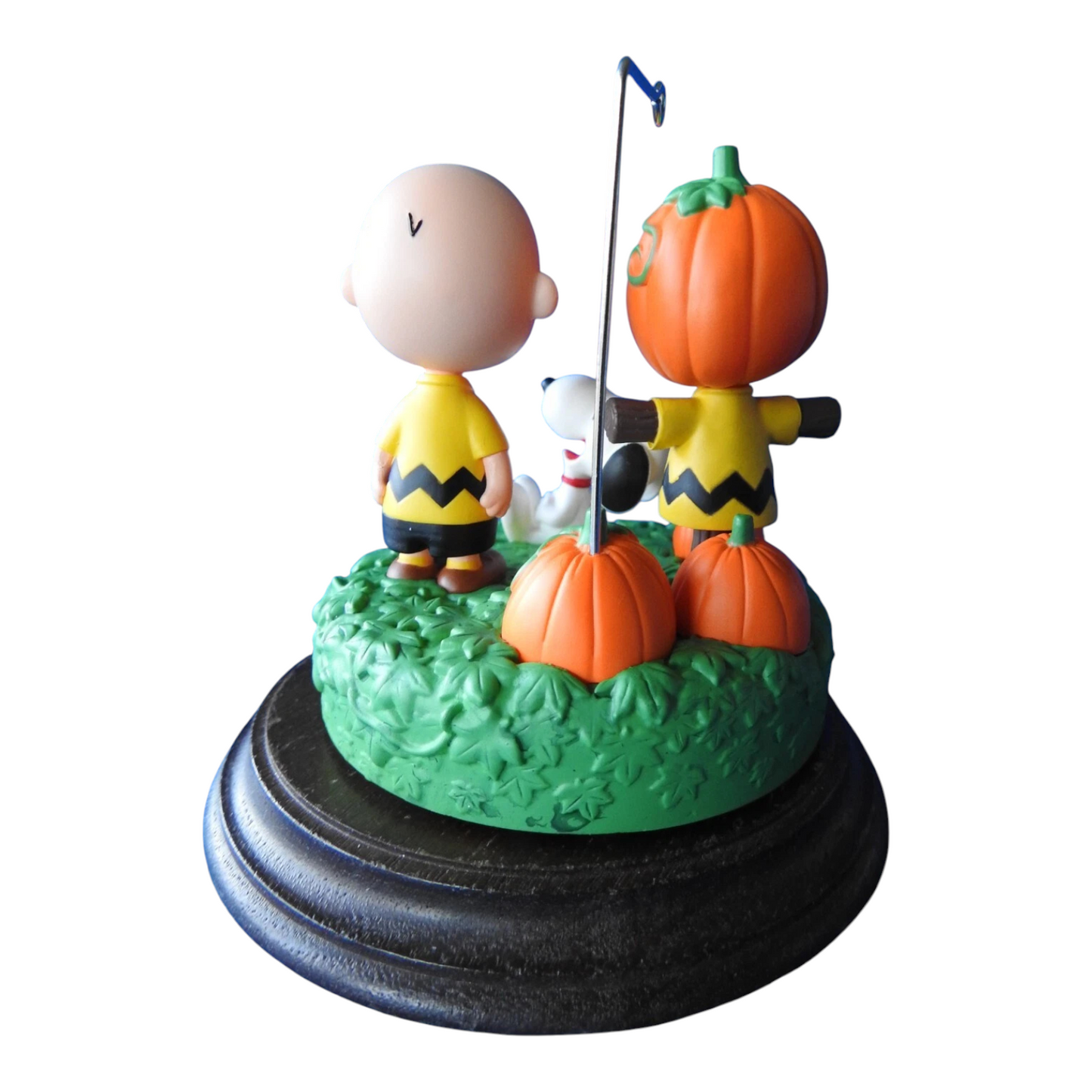 2022 Snoopy's Scarecrow Shenanigans Hallmark Ornament (Peanuts) QFO5326