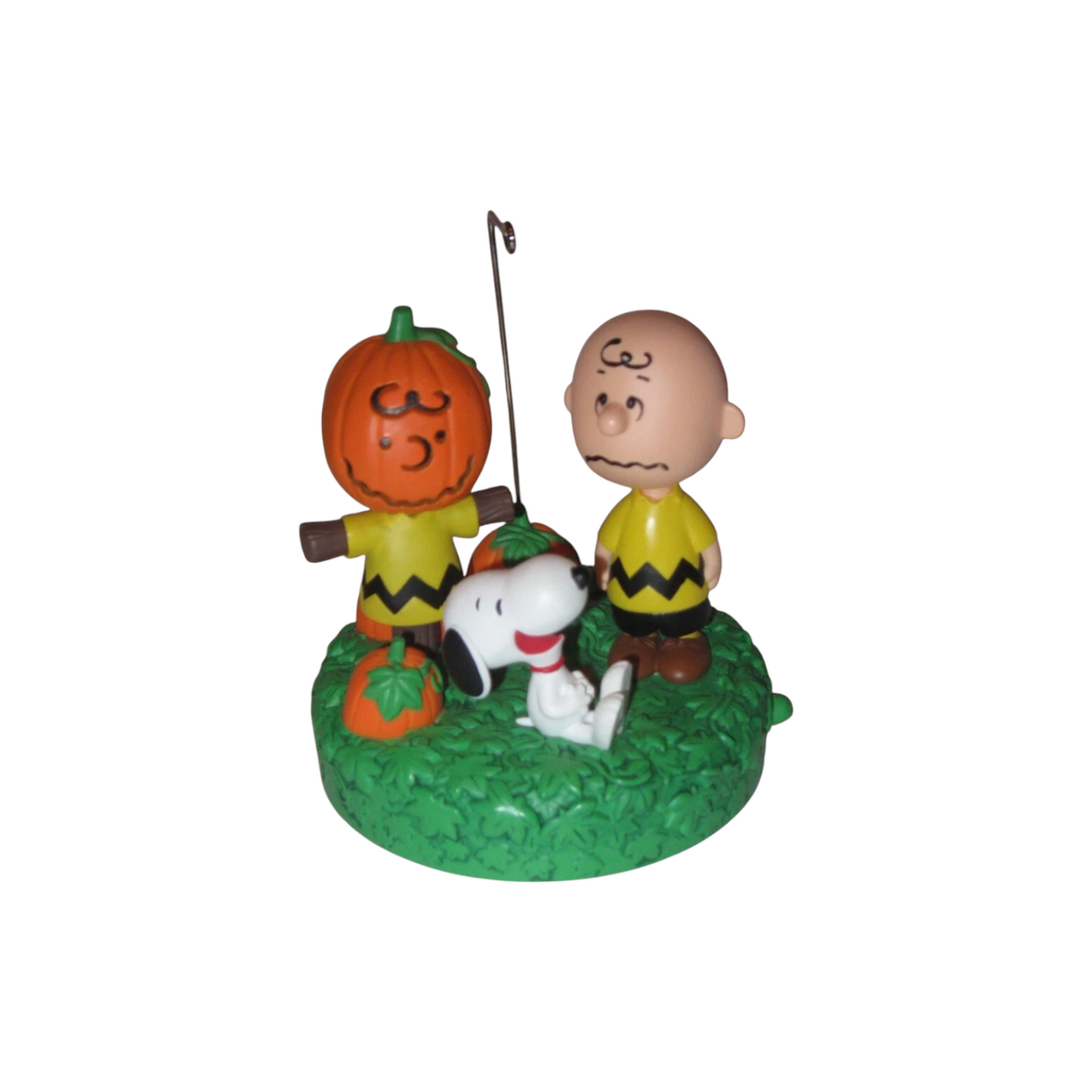 2022 Snoopy's Scarecrow Shenanigans Hallmark Ornament (Peanuts) QFO5326