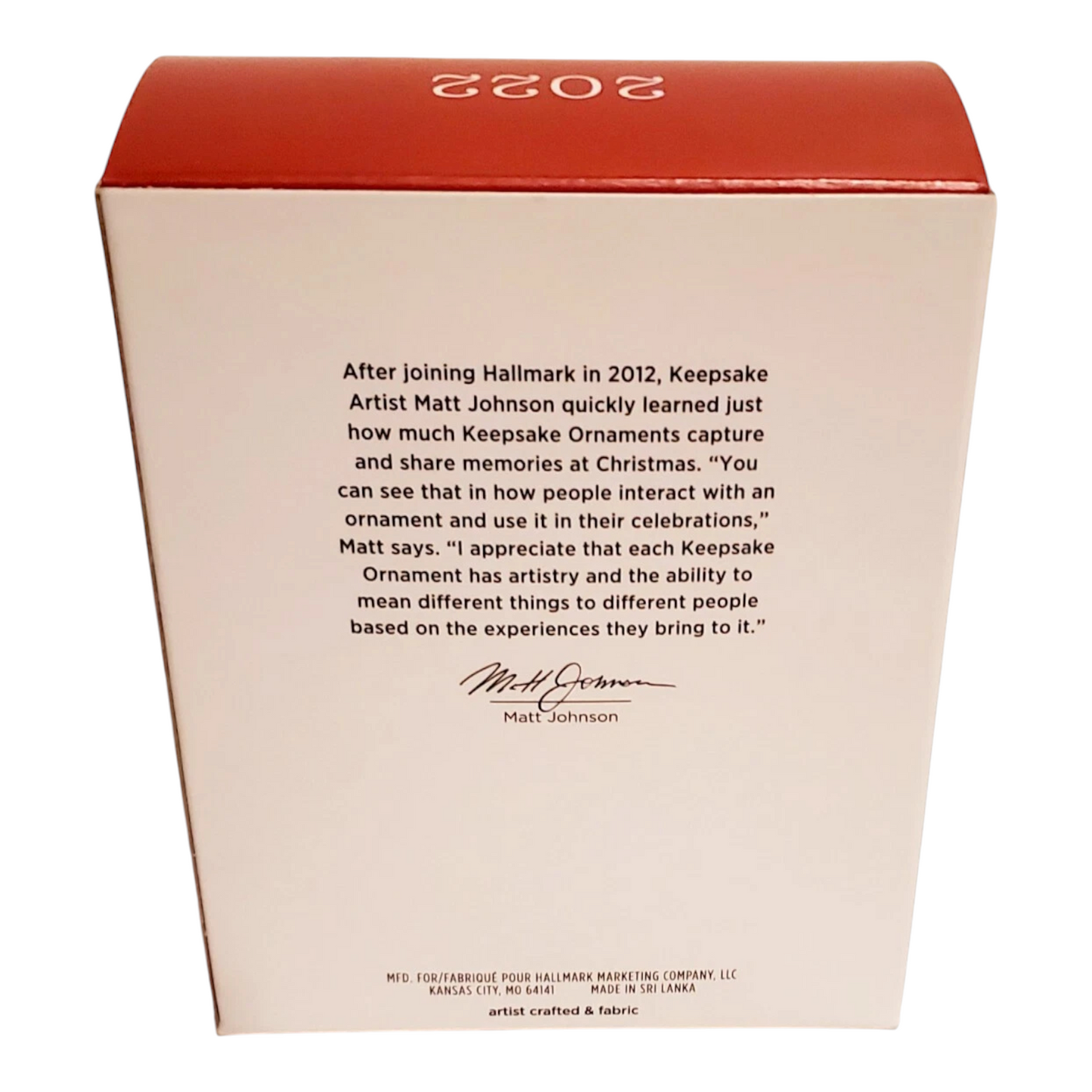 2022 White or Red Christmas Hallmark Ornament (Kitchen) QGO3726