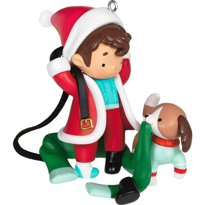 QXR9246 2022 Young Santa (Young Santa) Image1