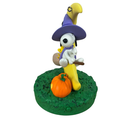 2023 Snoopy's Moonlit Mischief (Peanuts)