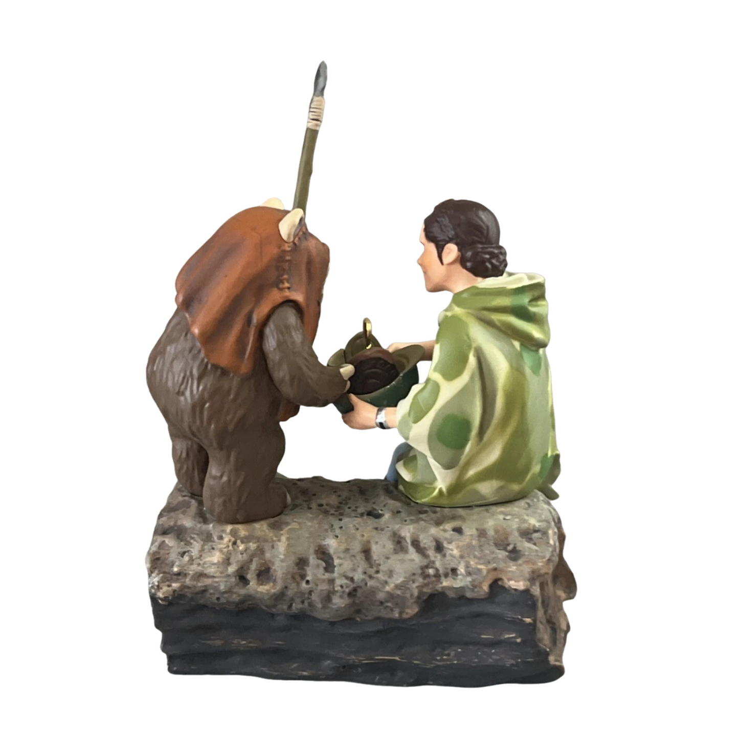 2023 A Curious Encounter on Endor - Return of the JEDI Hallmark Ornament (Star Wars) QXI7097 Image3
