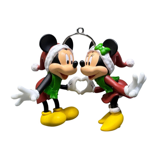 2023 A Season of Love (Mickey Mouse & Friends)