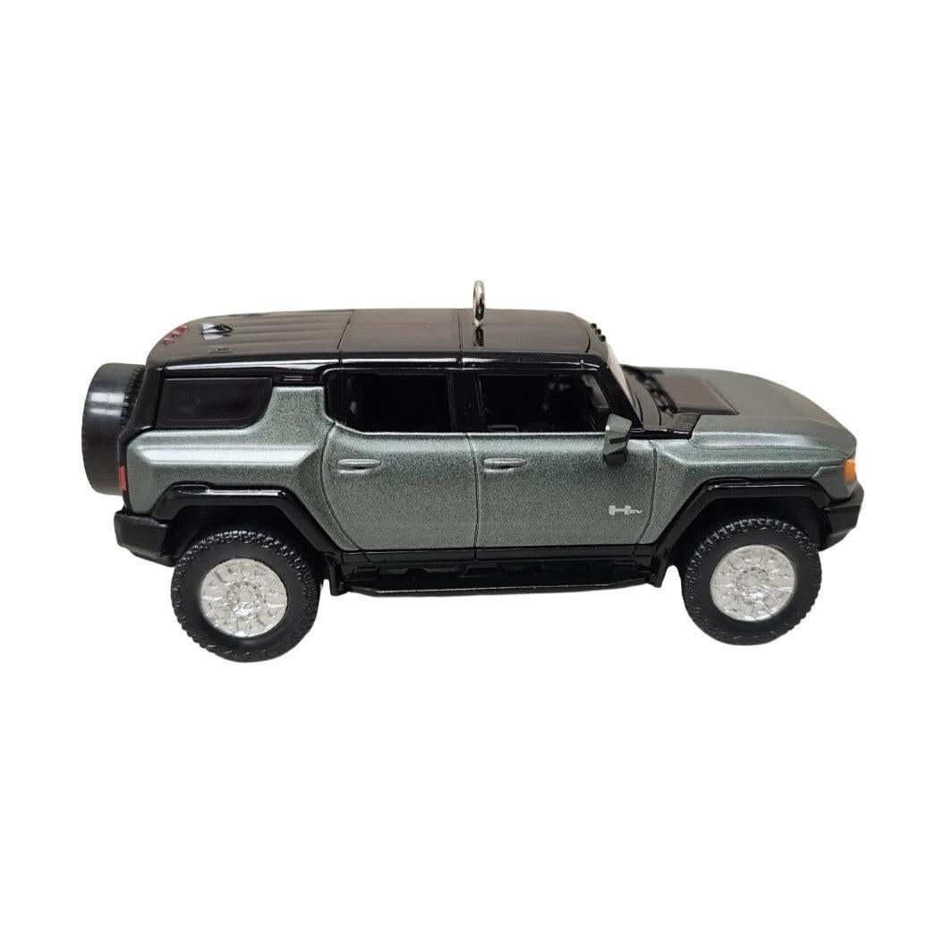 2023 GMC Hummer EV Hallmark Ornament (Classic American Cars) QXI6027 Image4