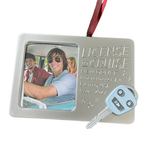 2023 License to Cruise Hallmark Ornament (Photo Holder) QHX3019 Image1
