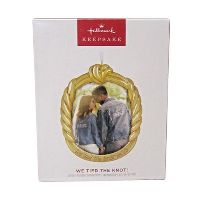 2023 We Tied the Knot! Hallmark Ornament (Photo Holder) QHX3059