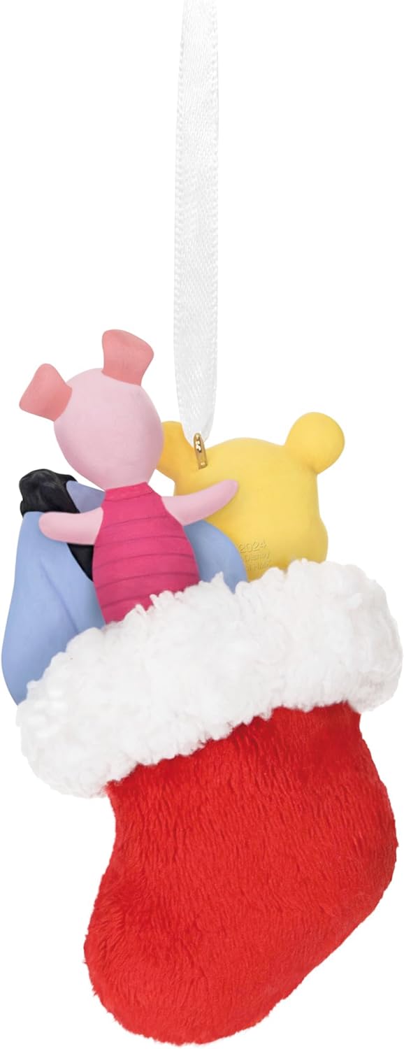 2024 A Snuggly First Christmas Hallmark Ornament (Winnie the Pooh) QXD6931