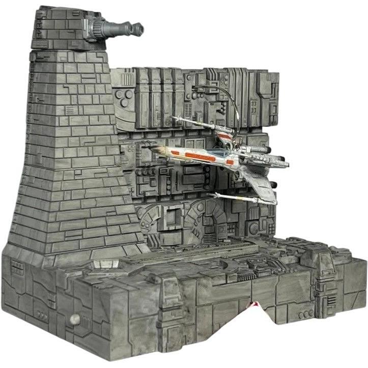 2024 Luke Skywalker's X-Wing Starfighter Hallmark Ornament (Star Wars) QFM3924