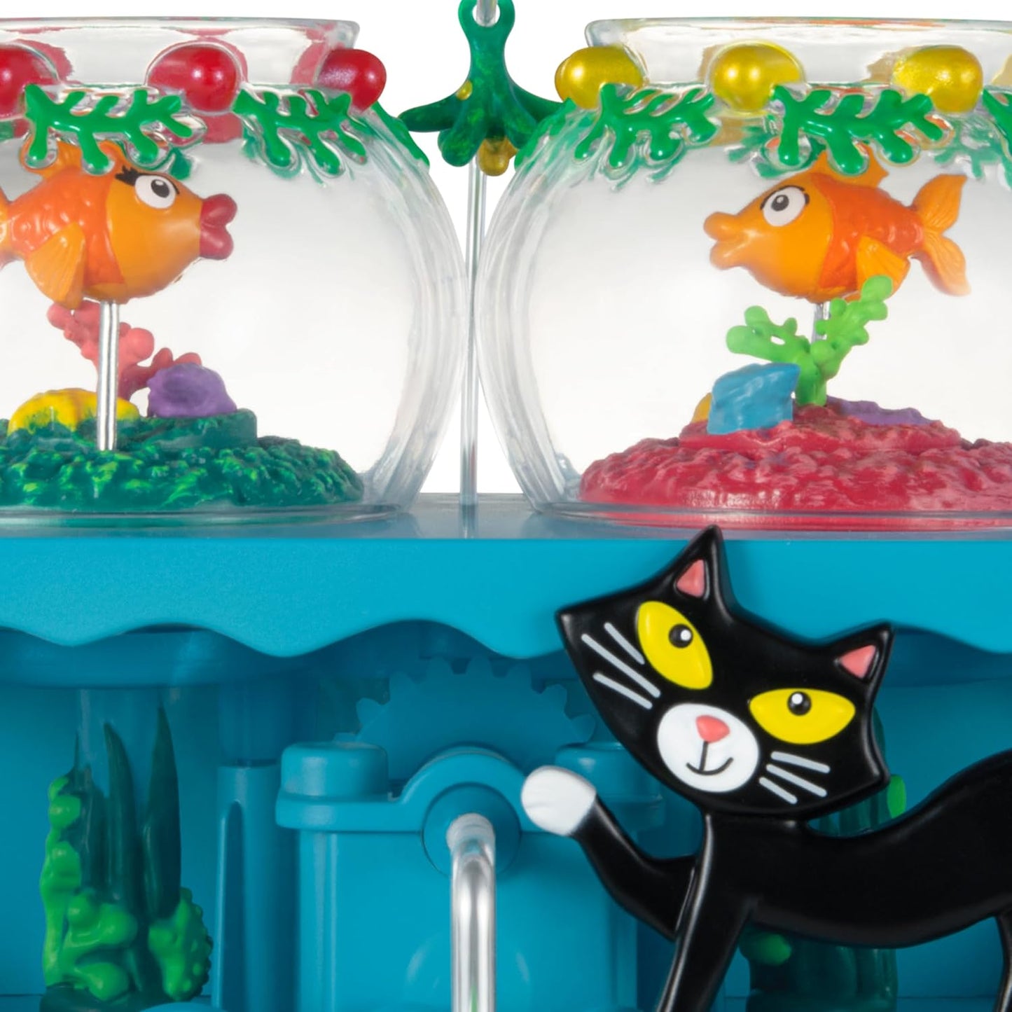 2024 Mistletoe Fishmas (Kitten)