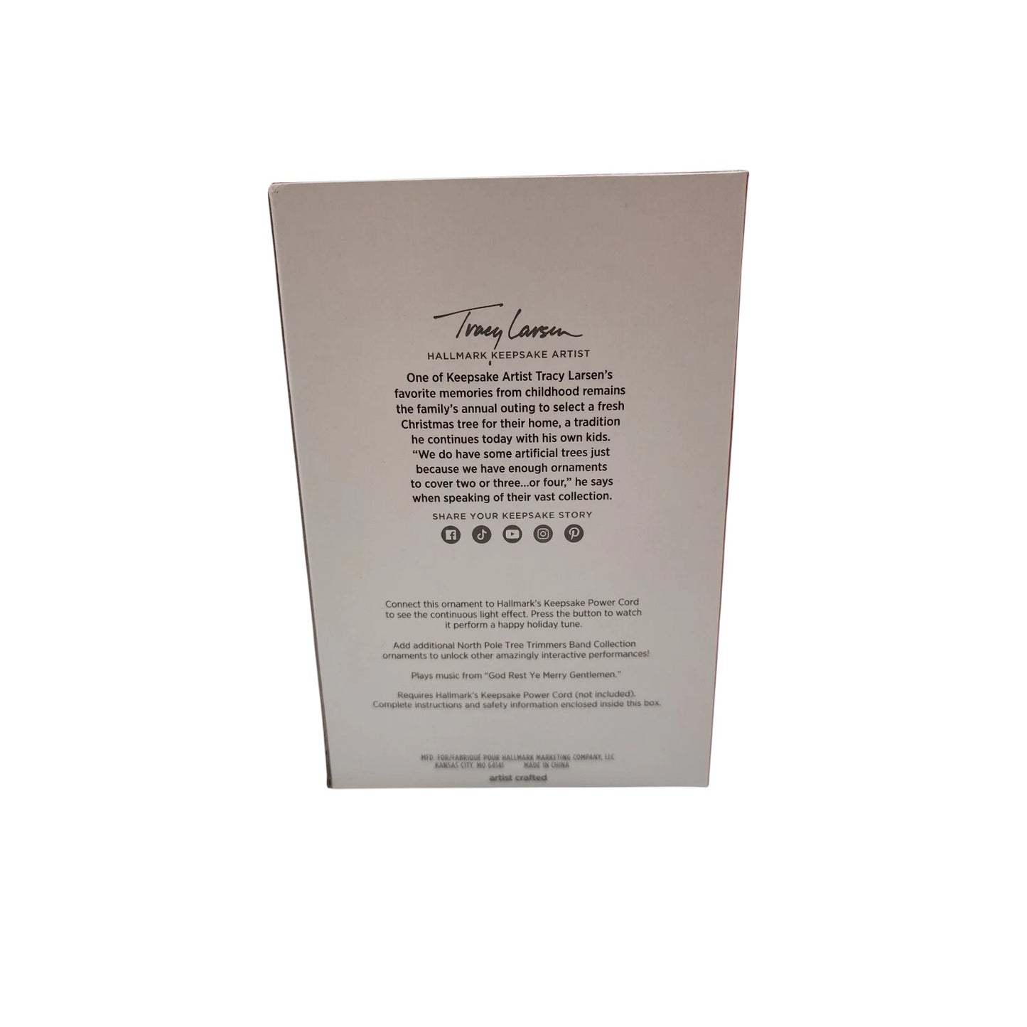 2024 Gil on Guitar (North Pole Tree Trimmers)