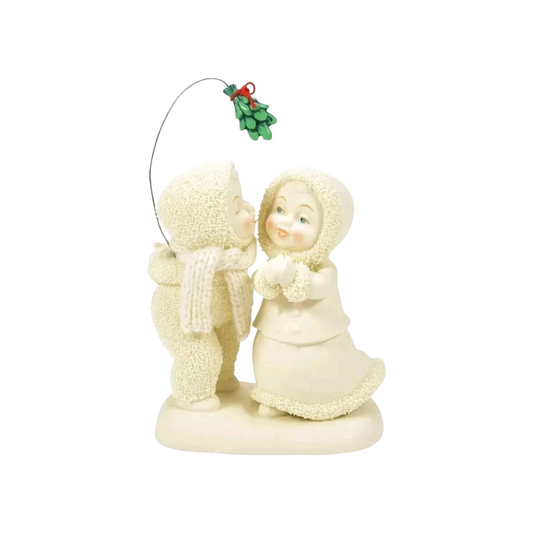 2024 Mistletoe Kisses - Snowbabies Department 56 6014137 Image1