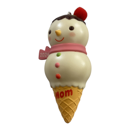 2024 Mom Hallmark Ornament (Family) QGO2924