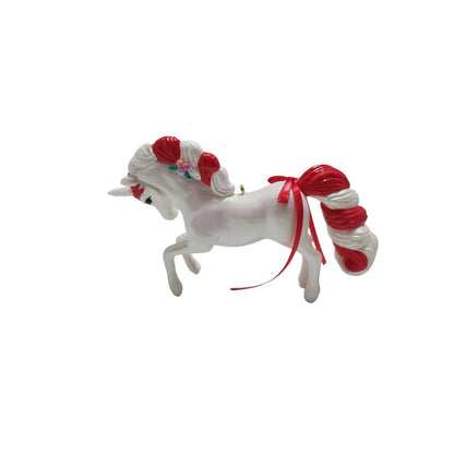 2024 Sweet Unicorn Hallmark Ornament (Unicorn) QGO3051