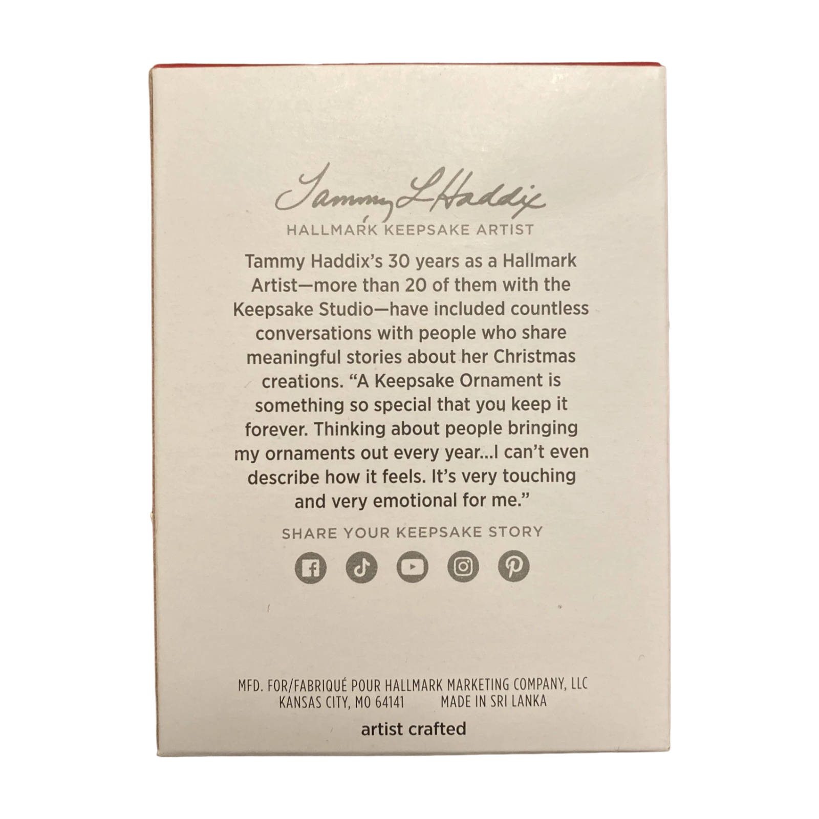 2025 Holiday Parade (Lindsey's Bookshop) QXR8425 Hallmark Ornament QXR8425 Image4