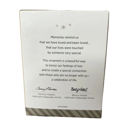 2014 Always Remembered Hallmark Ornament (Always Remembered) QGO1146