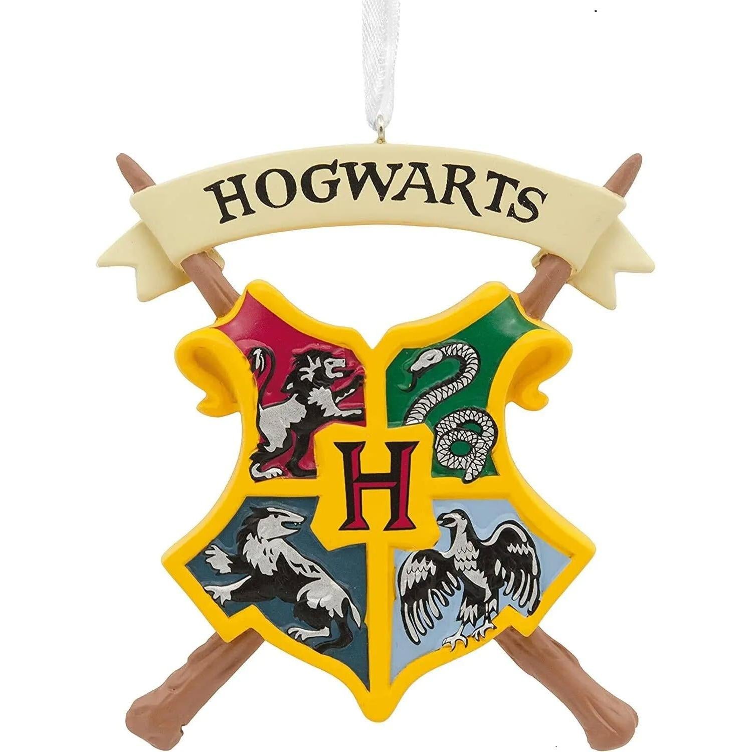 2HCM6344 Hogwarts Crest Hallmark Ornament (Harry Potter) 2HCM6344
