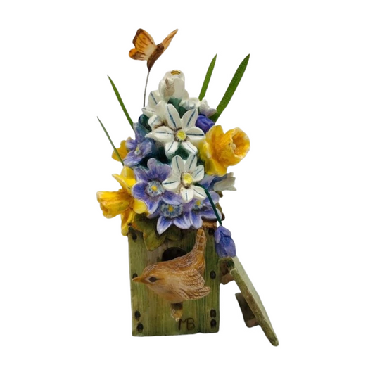 2006 The First Spring Songs Hallmark Ornament (Marjolein Bastin) QEO8276