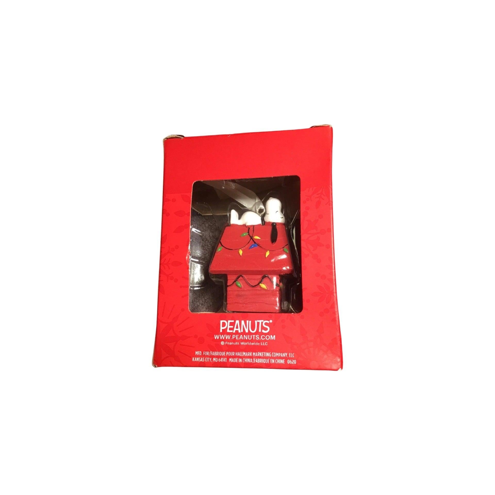 2HCM3618 Snoopy Hallmark Ornament (Peanuts) 2HCM3618 2HCM3618 Image5