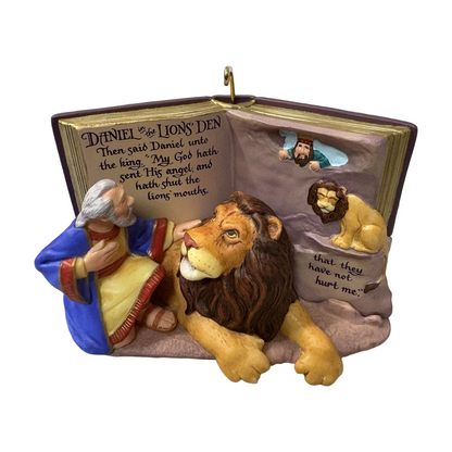 2001 Daniel in the Lions' Den (Favorite Bible Stories)