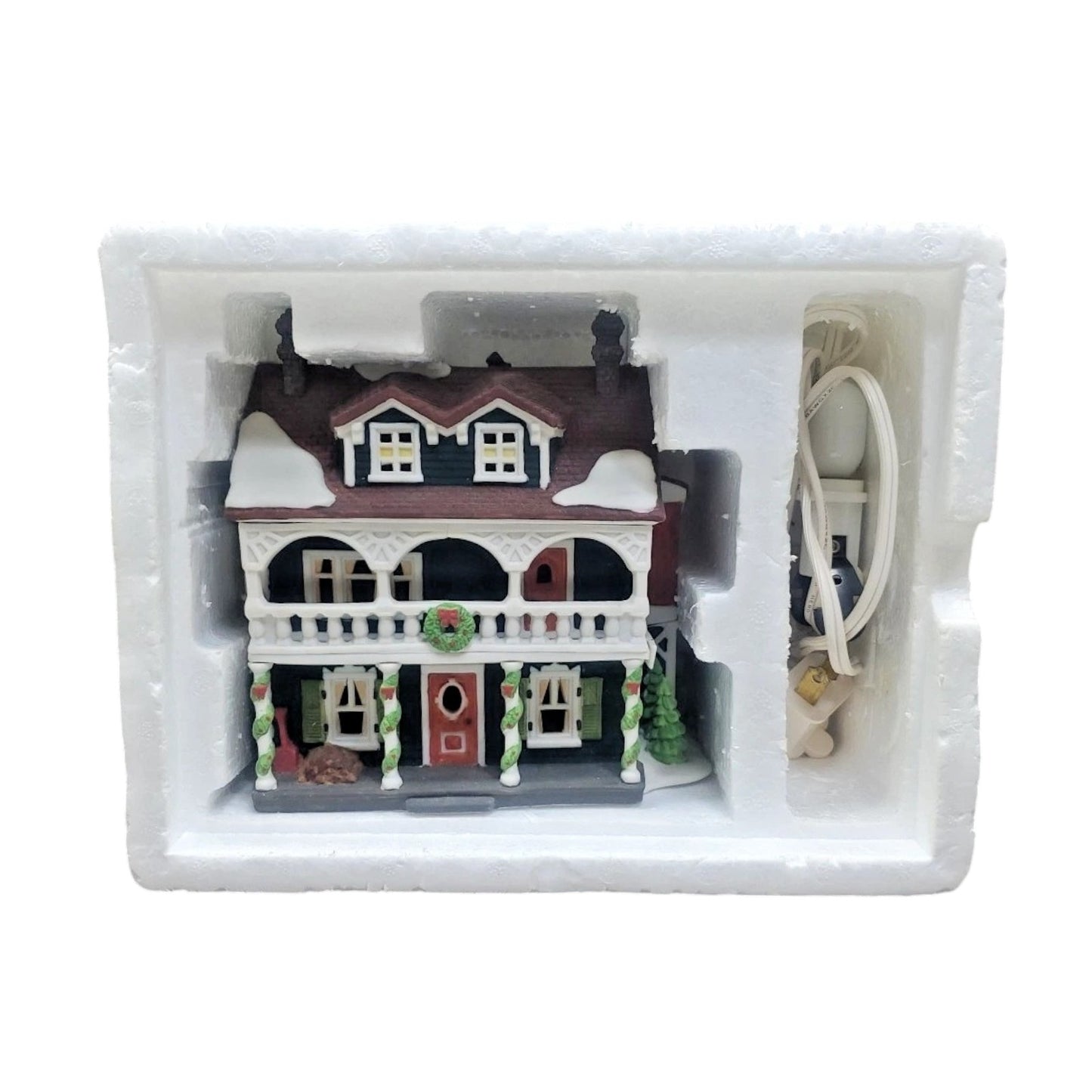 Vintage Captain's Cottage - New England Village Series (Department 56) 1478138