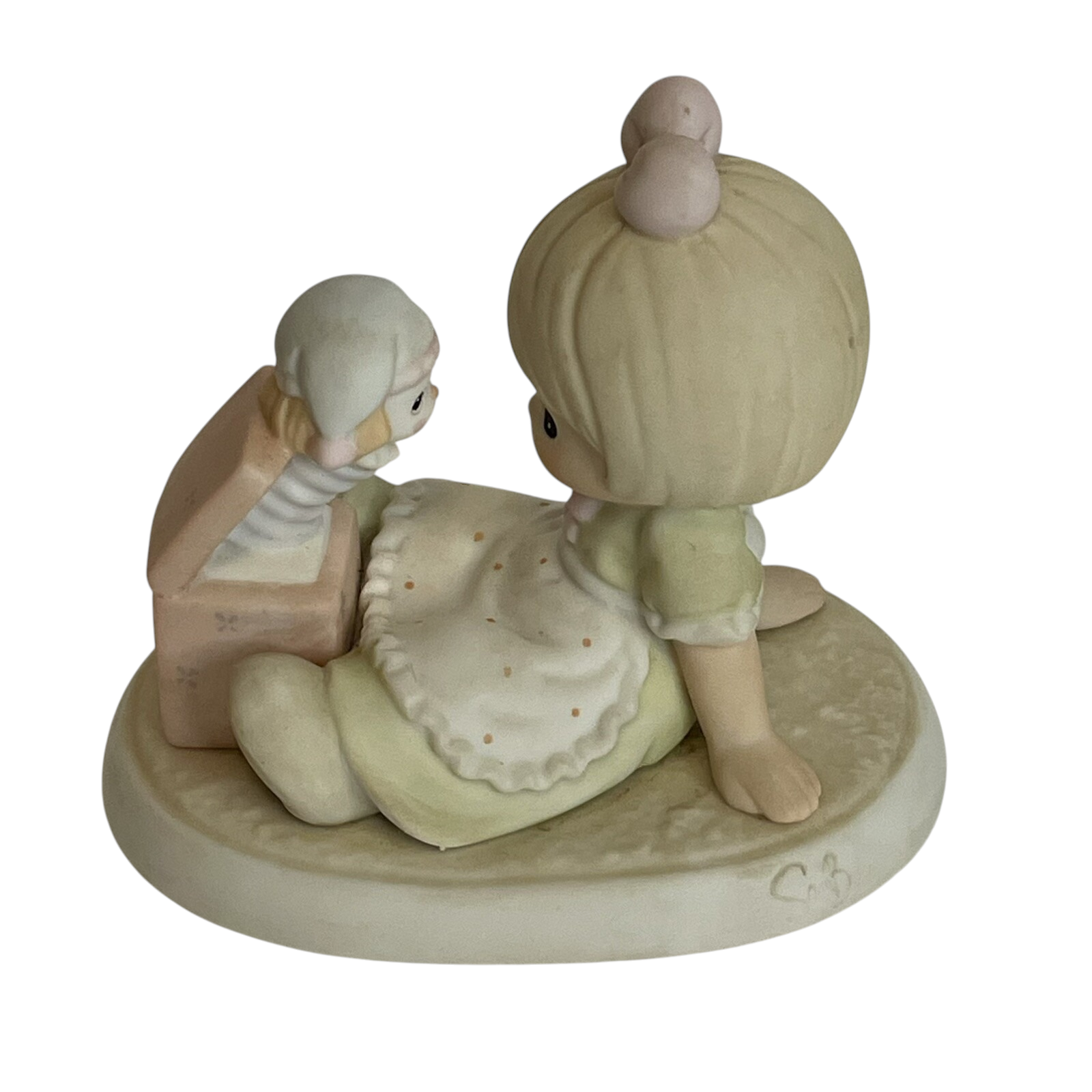 533173 Single Tree | Sugar Town: Beautiful Snow-Adorned Tree