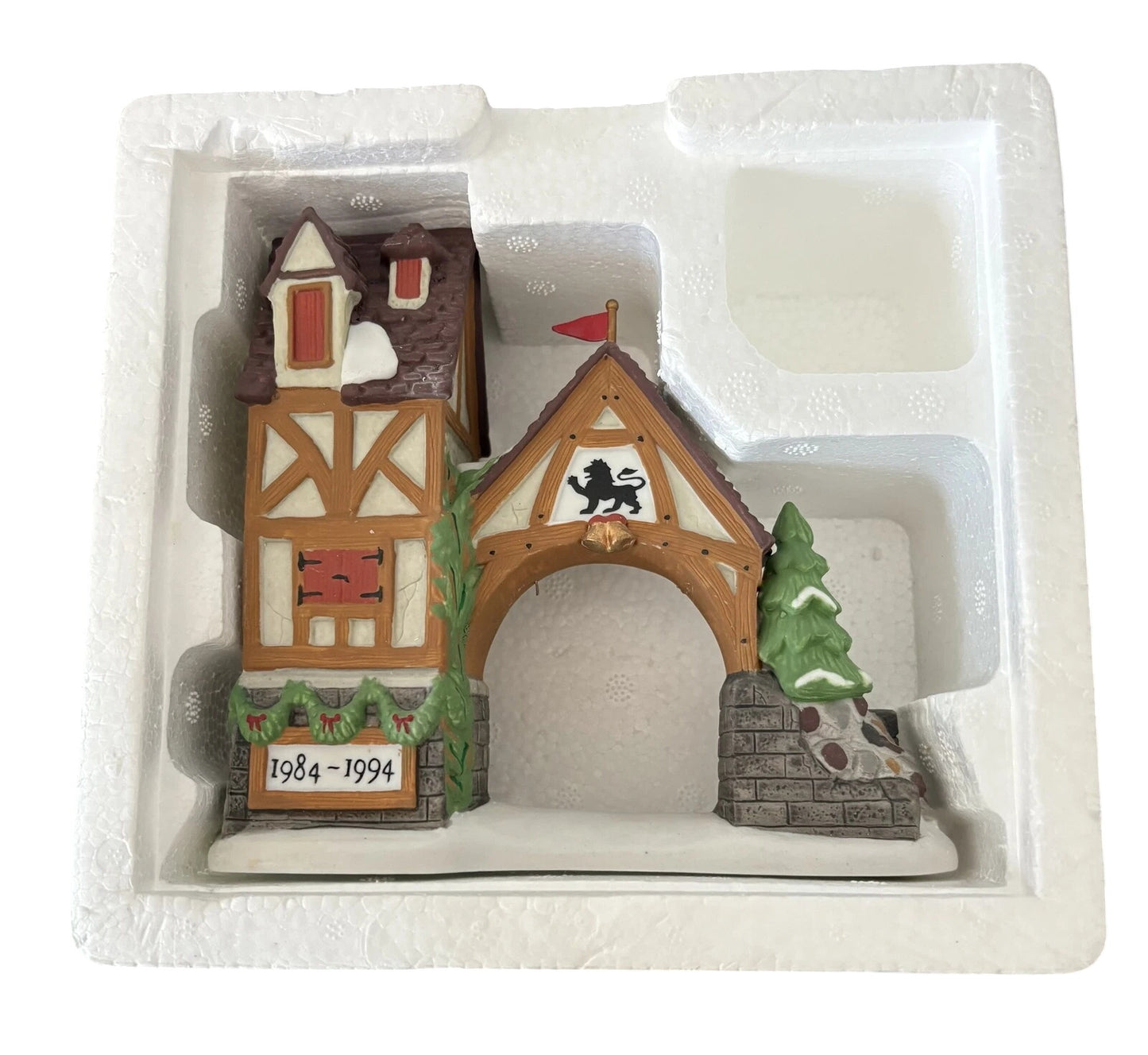 1990 Postern - Dickens' Village Series (Department 56) 9871-0