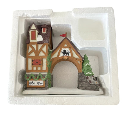 1990 Postern - Dickens' Village Series (Department 56) 9871-0