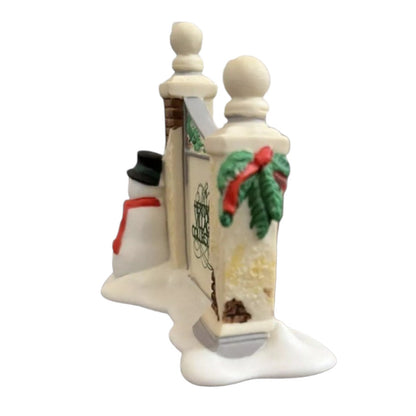 1989 Village Sign with Snowman (Heritage Village Series – Department 56, Item #1341354)