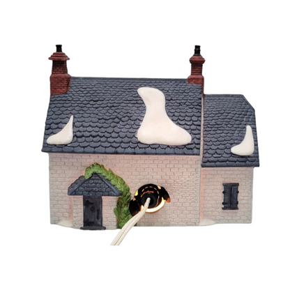 1991 Brownlow House - Oliver Twist (Dickens' Village Series) (Department 56)