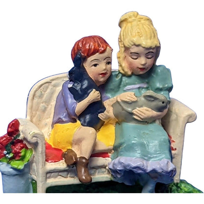 1998 Relaxing in a Garden (Department 56) 53307