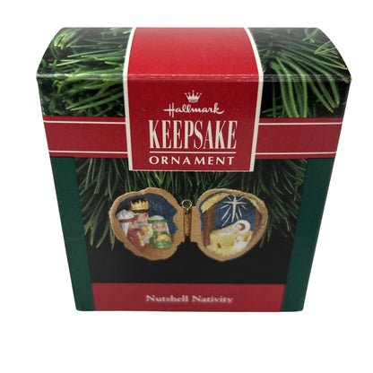 1991 Nutshell Nativity Hallmark Ornament (Vintage) QX5176