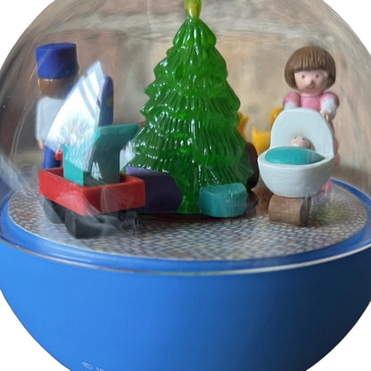 1988 Parade of the Toys Hallmark Ornament (Magic Globe) QLX7194