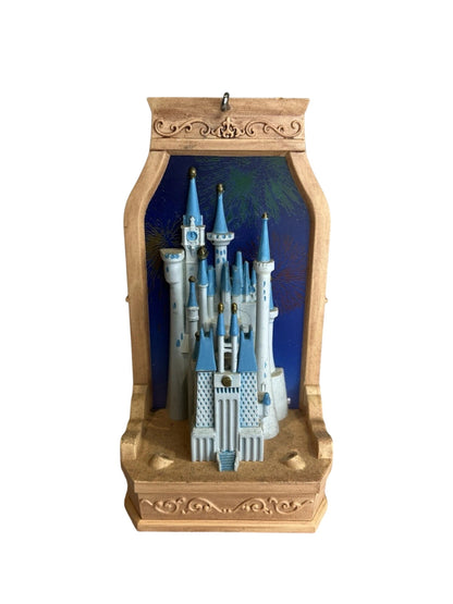 2016 Cinderella's Castle Hallmark Ornament (Disney) QXD6161